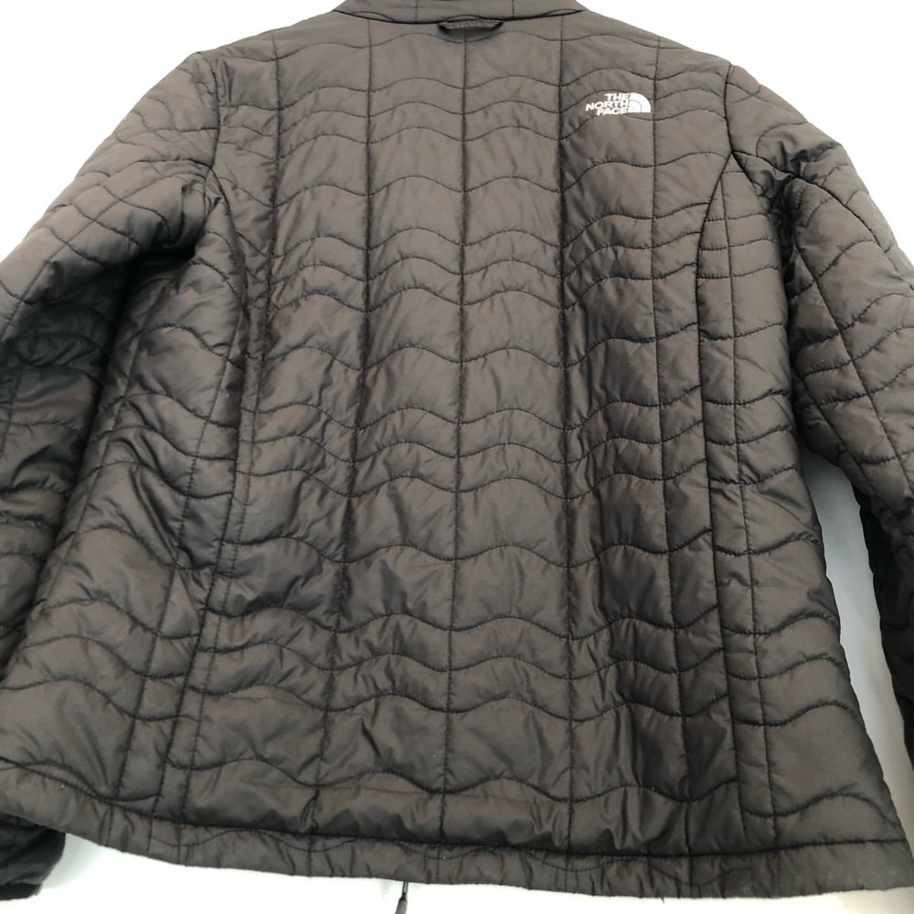 The North Face Quilted Zip-Up Coat- Large - Picture 4 of 16
